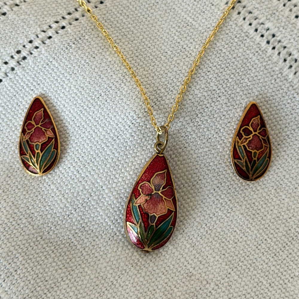 Vintage Cloisonné Floral Pendant & Earring | 14K Gold Plated Chain | Teardrop